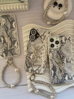 قاب YSL پایتون با آویز و محافظ لنز نگین دار (کدC1983) - تصویر 4