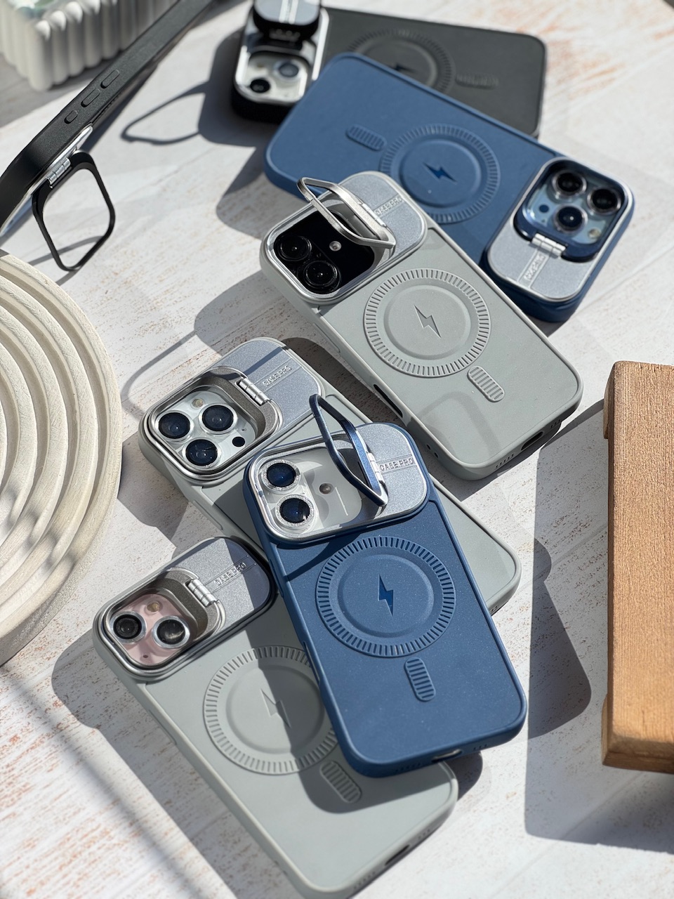 d09a95.jpeg قاب مگنتیک لنز کیس پرو (کدC1869) - تصویر 1